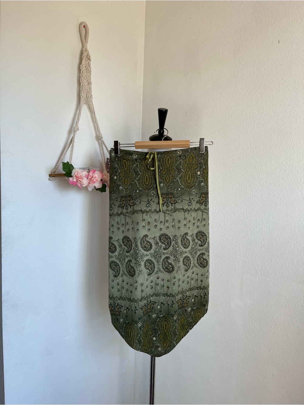Y2K Green Paisley Midi Skirt size large